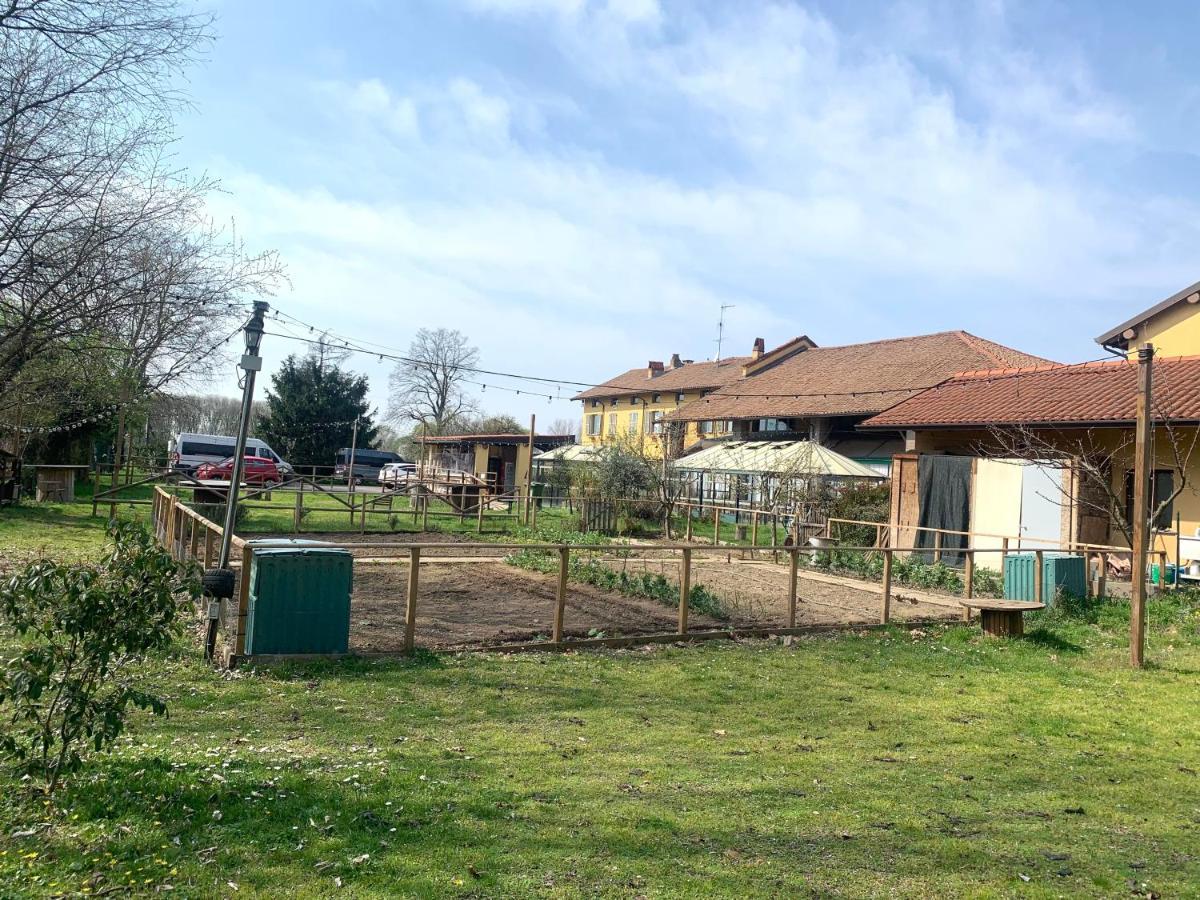 Cascina Bellaria Vandrarhem Milano Exteriör bild