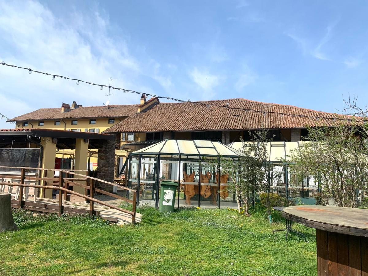 Cascina Bellaria Vandrarhem Milano Exteriör bild