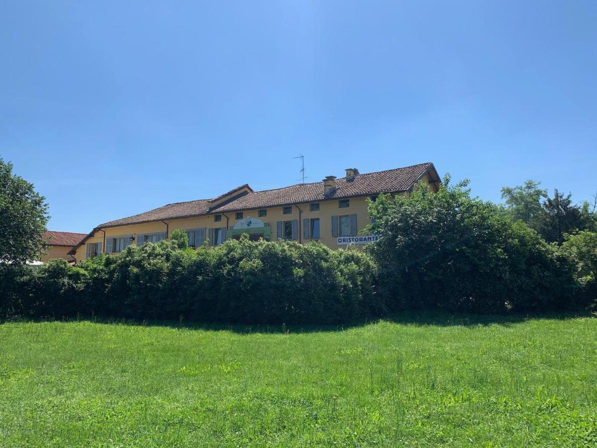 Cascina Bellaria Vandrarhem Milano Exteriör bild